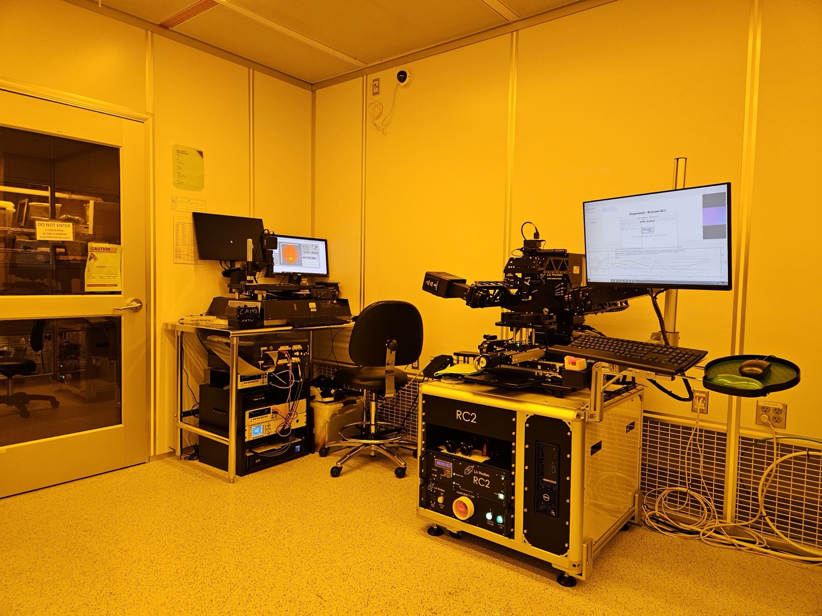 Optics and photonics research lab