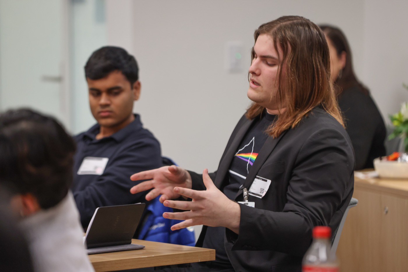 Industry mentors in discussion with EDGE Scholars
